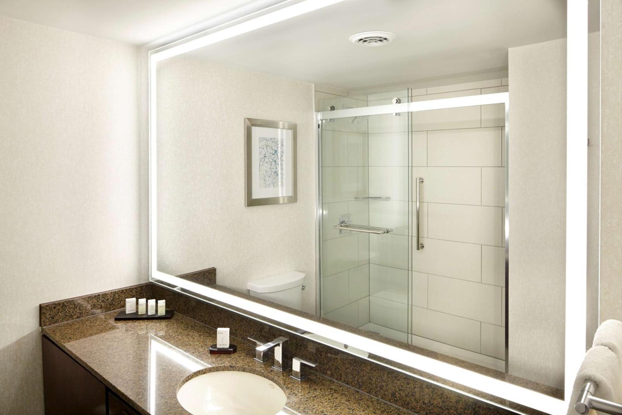 סמירנה Embassy Suites By Hilton Atlanta Galleria מראה חיצוני תמונה