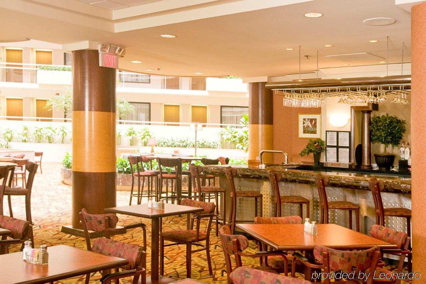 סמירנה Embassy Suites By Hilton Atlanta Galleria מסעדה תמונה